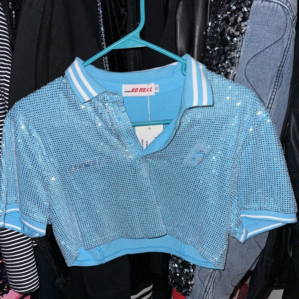 SOLD AS SET. TOP IS NOT USED. BOTTOMS ARE USED. CAN FIT LARGE. SWAROVSKI CRYSTAL